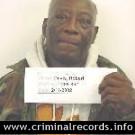 Robert D Davis